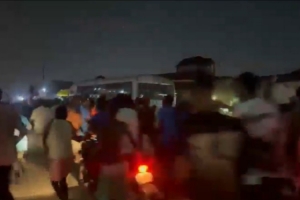 逼平葡萄牙！民主刚果首都金沙萨的球迷涌上街头狂欢庆祝