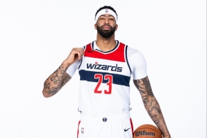 名记 ：全联盟都在怀疑富保罗以及浓眉本人是否想留在奇才